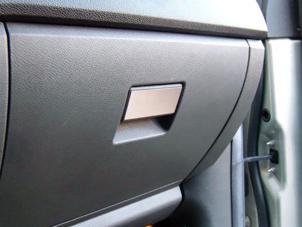 FORD MONDEO MK3 GLOVE BOX HANDLE COVER - Quality interior & exterior steel car accessories and auto parts