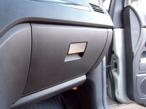 FORD MONDEO MK3 GLOVE BOX HANDLE COVER - Quality interior & exterior steel car accessories and auto parts