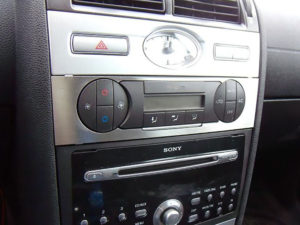 FORD MONDEO MK3 CLIMATE CONTROL PANEL COVER - Quality interior & exterior steel car accessories and auto parts