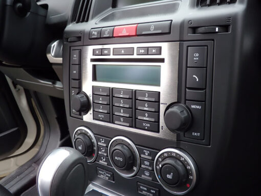 LAND ROVER FREELANDER RADIO CONSOLE COVER