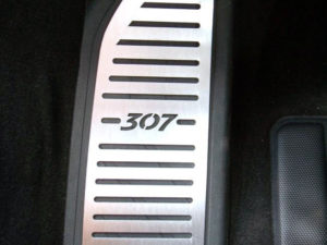 PEUGEOT 307 FOOTREST - Quality interior & exterior steel car accessories and auto parts
