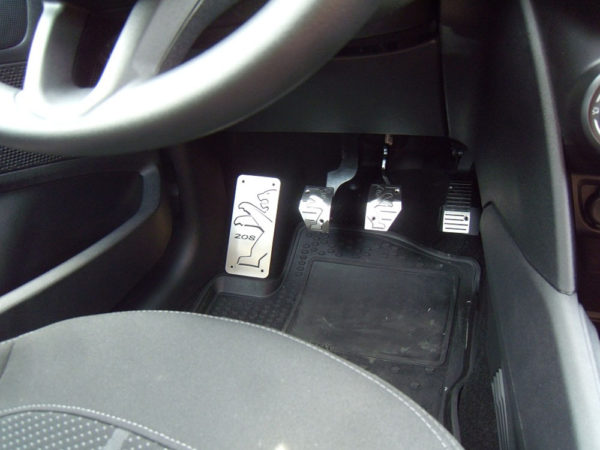 PEUGEOT 208 PEDALS AND FOOTREST - Quality interior & exterior steel car accessories and auto parts
