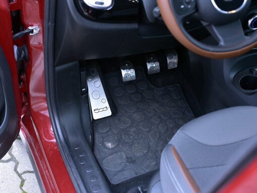 FIAT 500 L PEDALS AND FOOTREST - Quality interior & exterior steel car accessories and auto parts