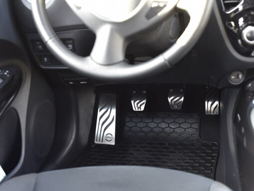 NISSAN JUKE PEDALS AND FOOTREST - Quality interior & exterior steel car accessories and auto parts