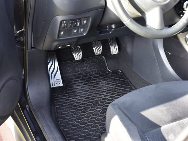 NISSAN JUKE PEDALS AND FOOTREST - Quality interior & exterior steel car accessories and auto parts