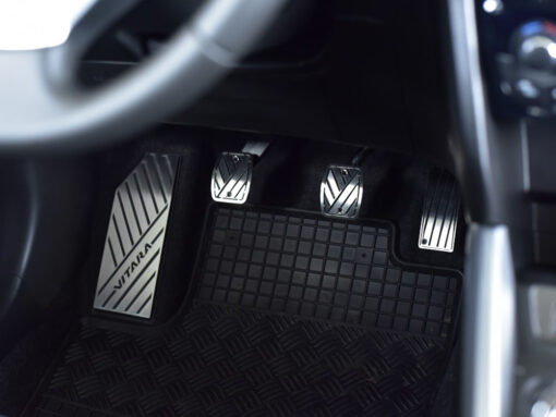 SUZUKI VITARA II PEDALS AND FOOTREST - Quality interior & exterior steel car accessories and auto parts