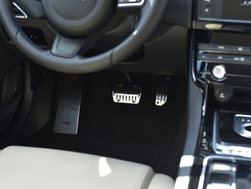 JAGUAR XE PEDALS AND FOOTREST - Quality interior & exterior steel car accessories and auto parts