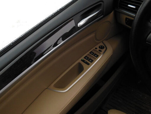 Quality interior & exterior steel car accessories and auto parts