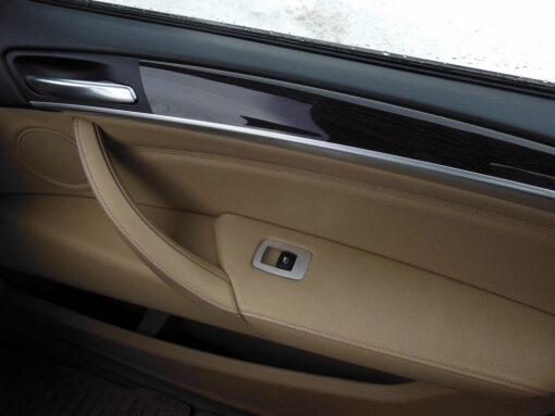 Quality interior & exterior steel car accessories and auto parts