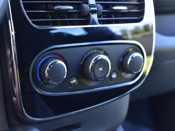 RENAULT CLIO IV CONTROL ADJUSTS COVER - Quality interior & exterior steel car accessories and auto parts