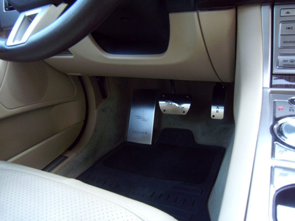 JAGUAR XF XJ PEDALS AND FOOTREST - Quality interior & exterior steel car accessories and auto parts