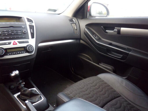 KIA CEED ABOVE GLOVE BOX COVER - Quality interior & exterior steel car accessories and auto parts