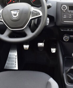 DACIA DUSTER 2 II Mk2 FOOTREST - Quality interior & exterior steel car accessories and auto parts crafted with an attention to detail.