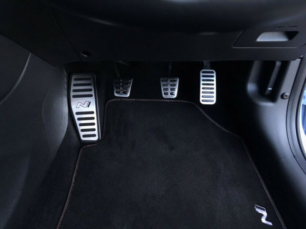 RHD HYUNDAI i30N i30 N FASTBACK VELOSTER FOOTREST - Quality interior & exterior steel car accessories and auto parts crafted with an attention to detail.